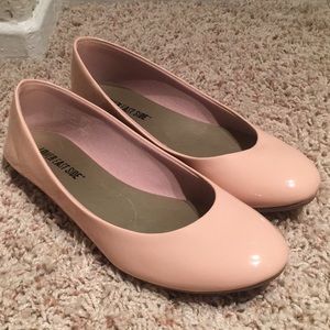 Ballet flats. Light pinky color